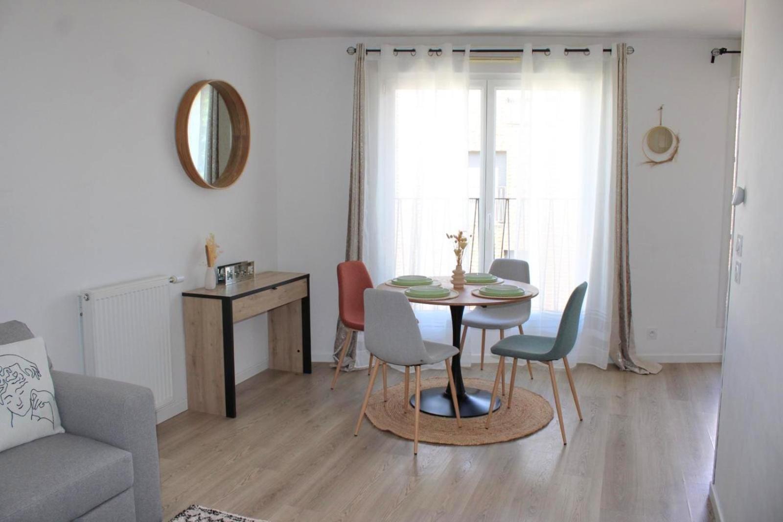 Appartement Elegant Et Lumineux Romainville Dış mekan fotoğraf